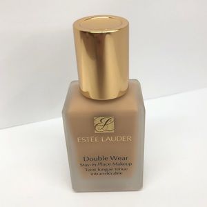 Estée Lauder Double Wear Stay-in-Place Foundation
